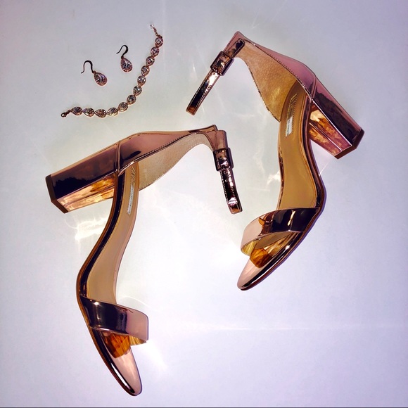 ✨HP✨INC International Concepts Rose Gold Sandal - Picture 6 of 8